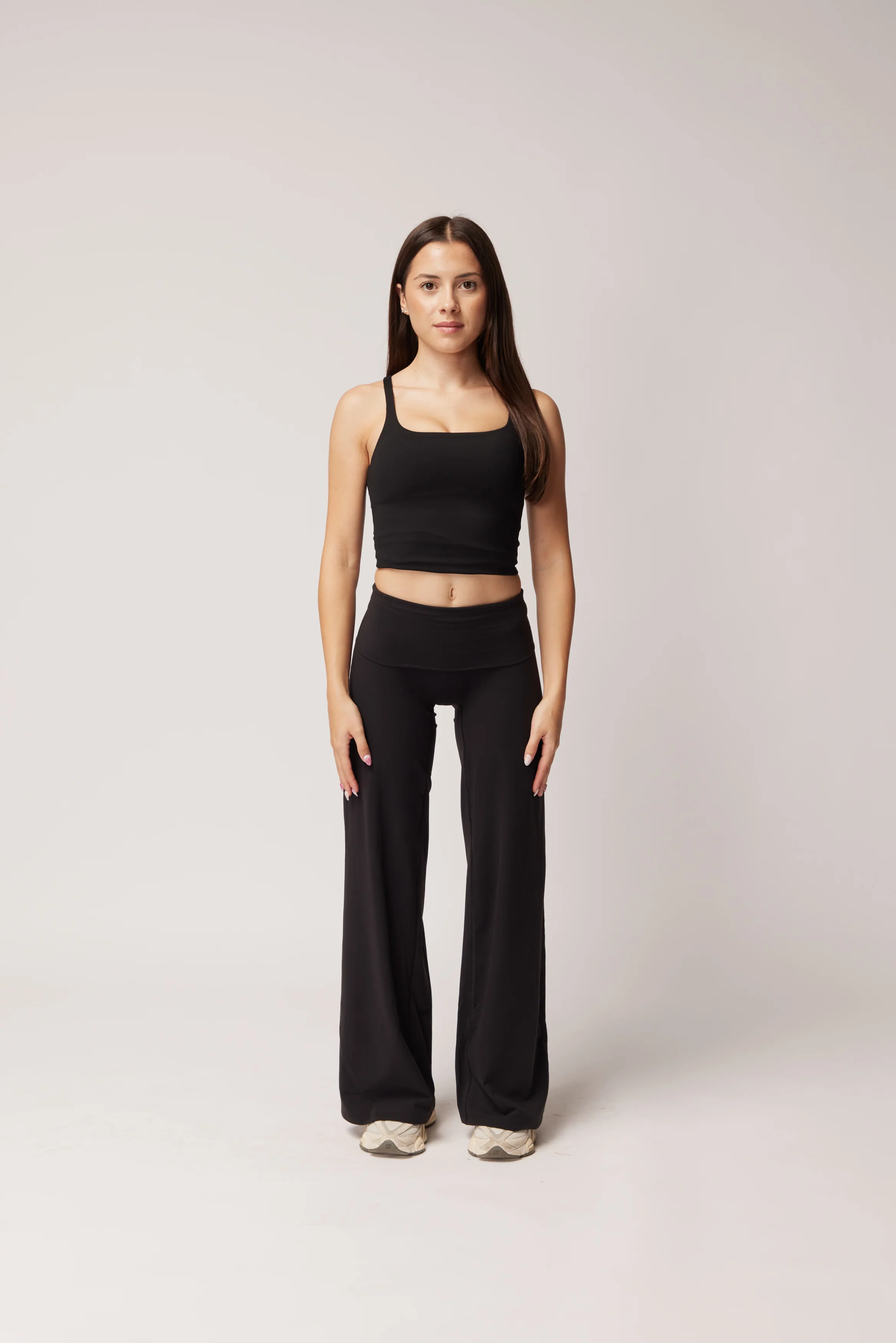 FOLD OVER STRAIGHT LEG PANTS (PETITE) - BLACK - Image 4