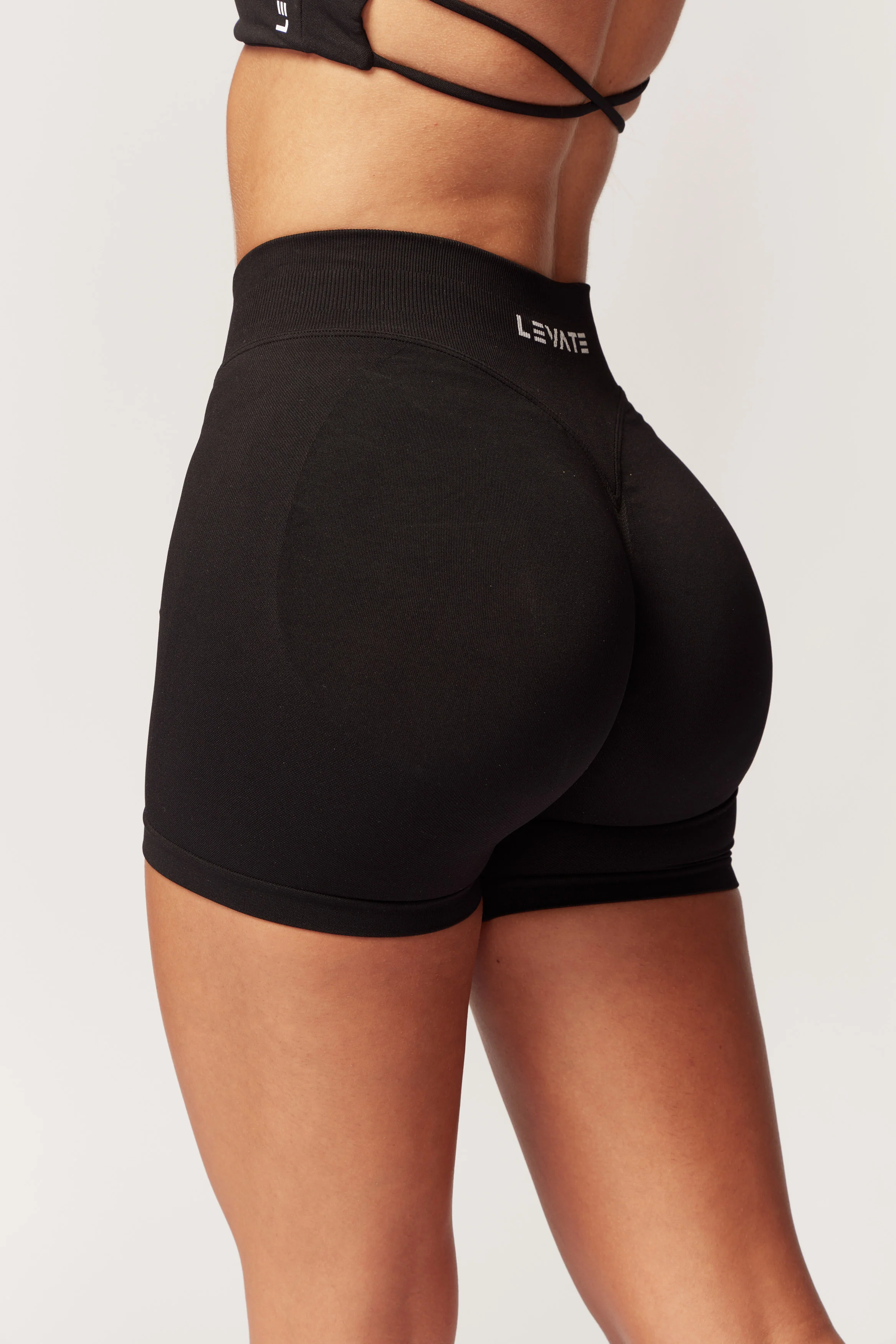 REFINE SHORTS - BLACK - Image 6