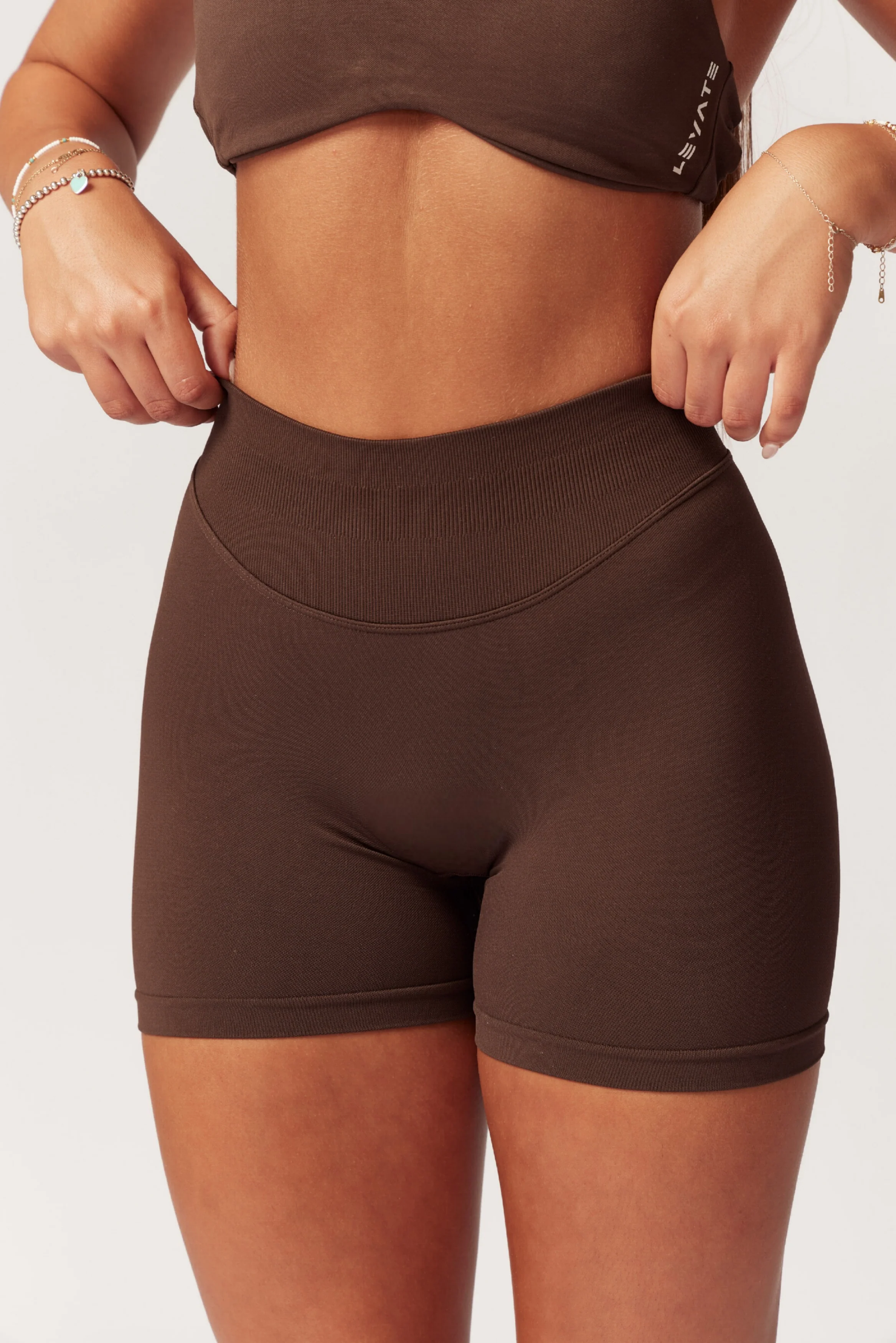 REFINE SHORTS - ESPRESSO - Image 6