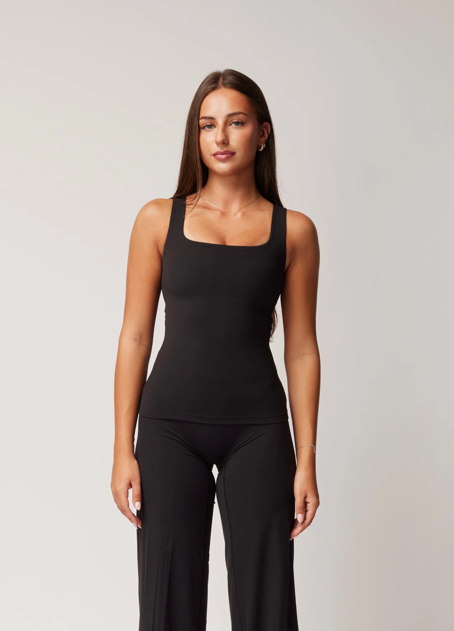 SIGNATURE SUPPORT TANK - BLACK - Image 4