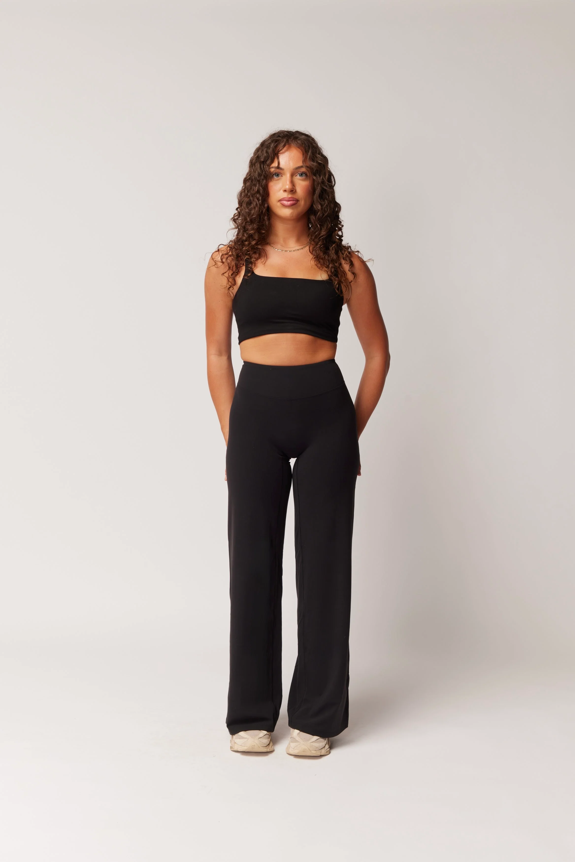 SIGNATURE STRAIGHT LEG PANTS (REG) - BLACK - Image 3