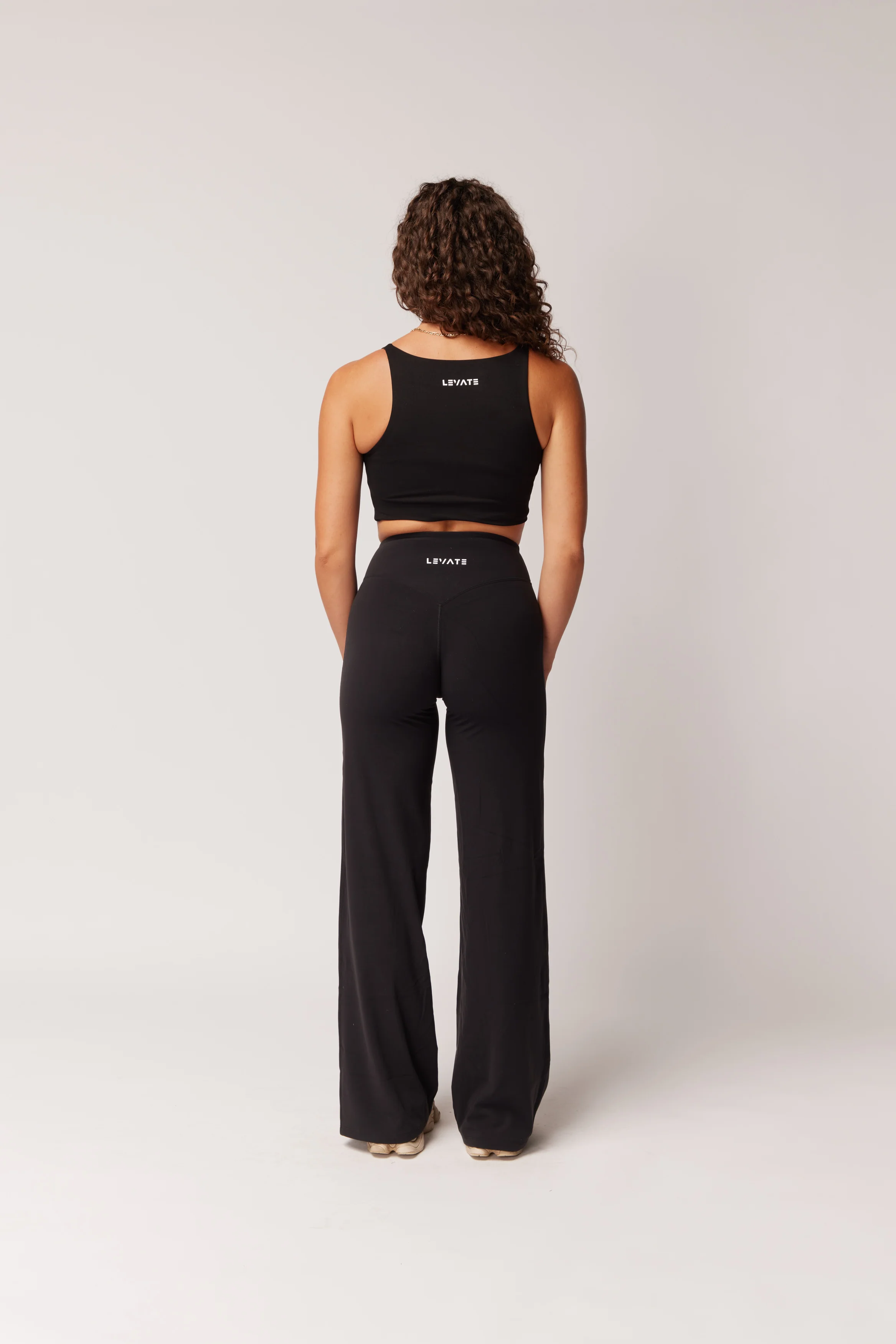 SIGNATURE STRAIGHT LEG PANTS (REG) - BLACK - Image 4